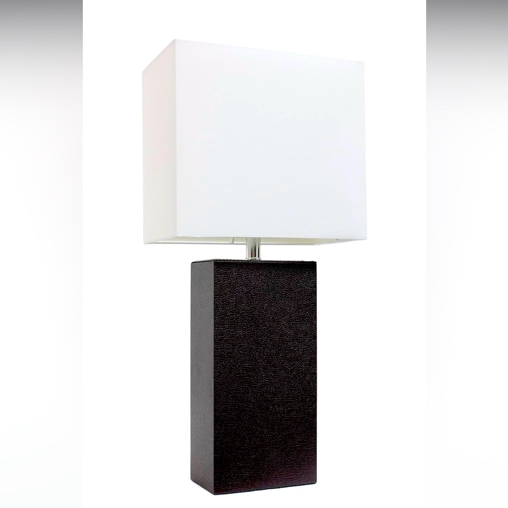 ❄️2/$40 Espresso brown set of 2 faux leather lamps🤎